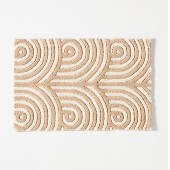 Anthropologie Andie Rug in Neutral * - Picture 1 of 6